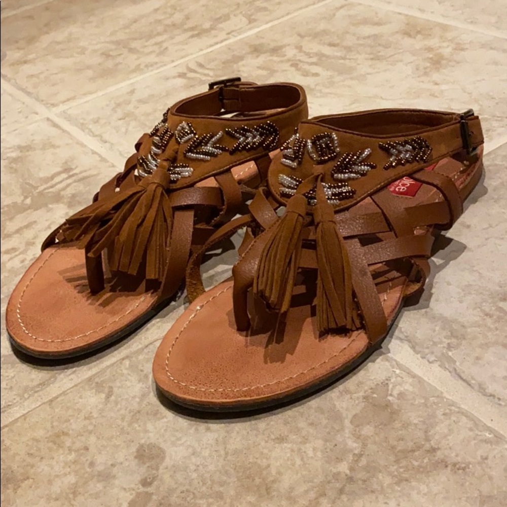 🍉 3/$20 Cute Sandals - Picture 2 of 4